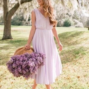Gal Meets Glam Lavender Midi Dress